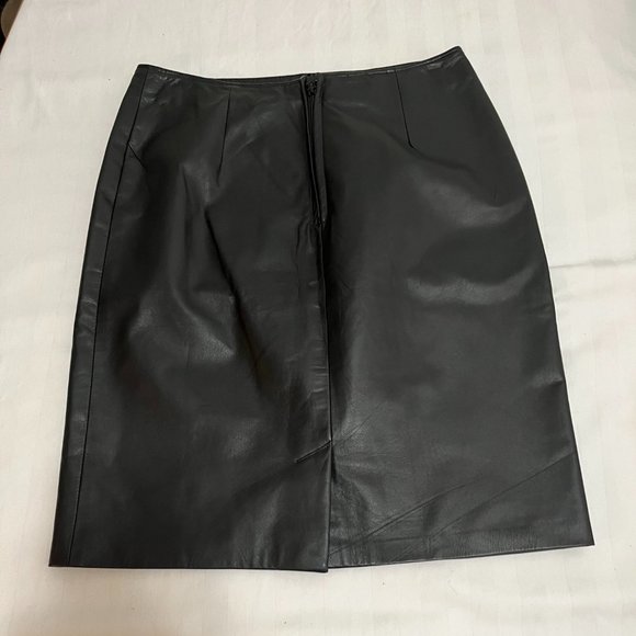 Dimitri Collection Faux Leather Skirt - Picture 4 of 7